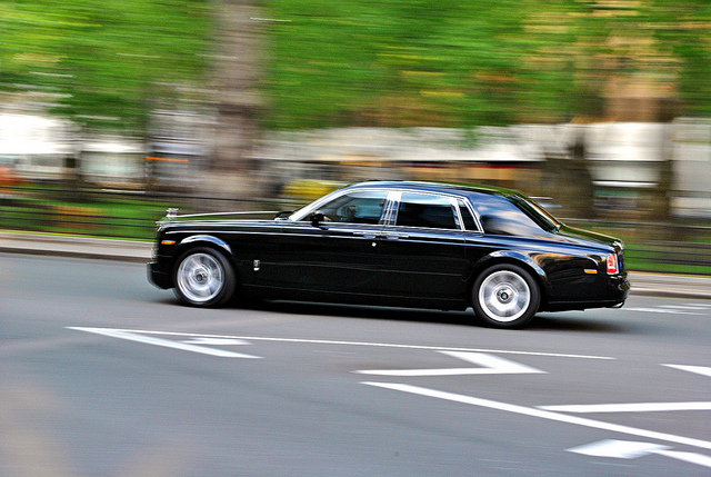 Rolls-Royce Phantom. Lej billig lejebil på Billeje.info
